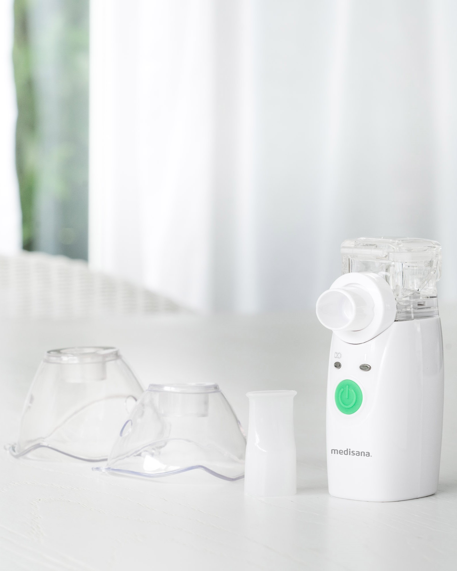 medisana IN 525 Ultraschall-Inhalator mit Zubehör – kompakter Vernebler zur Inhalation bei Allergien und Atemwegserkrankungen